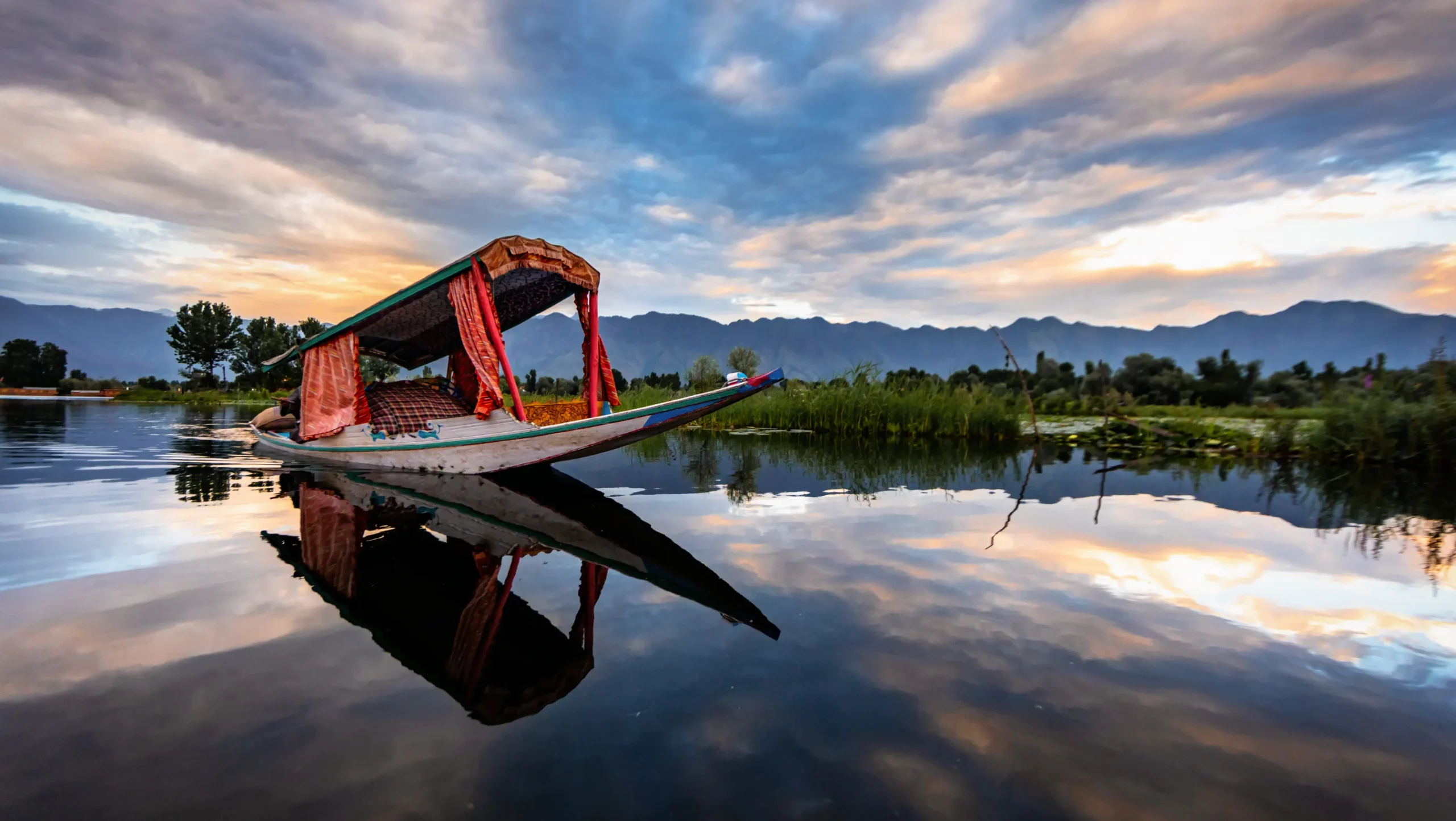 Places to visit in Srinagar